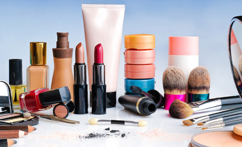 How to Choose the Right Cosmetic Products for Your Beauty Salon